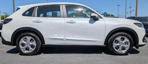 Platinum White Pearl 2024 Honda HR-V LX