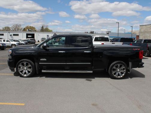 Black 2018 Chevrolet Silverado 1500 High Country