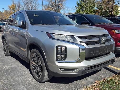 2024 Mitsubishi Outlander Sport SE