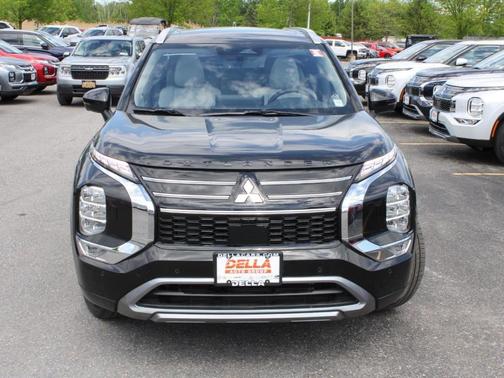 2025 Mitsubishi Outlander SEL