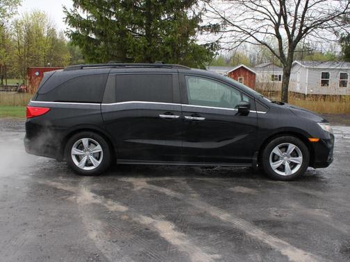 Crystal Black Pearl 2020 Honda Odyssey EX-L