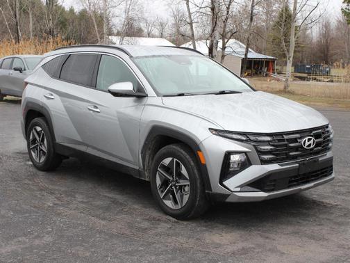 Shimmering Silver 2025 Hyundai TUCSON SEL