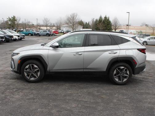 Shimmering Silver 2025 Hyundai TUCSON SEL