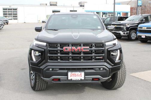 2024 GMC Canyon AT4