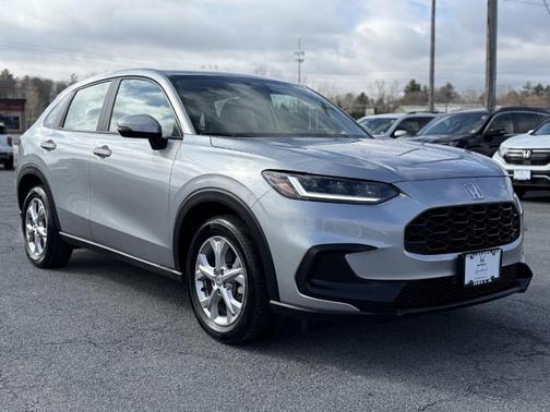 Lunar Silver Metallic 2024 Honda HR-V LX