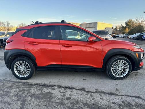 2020 Hyundai KONA SEL