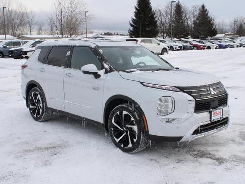 2025 Mitsubishi Outlander PHEV SE