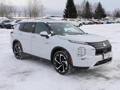 2025 Mitsubishi Outlander PHEV SE