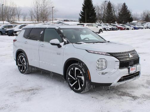 2025 Mitsubishi Outlander PHEV SE