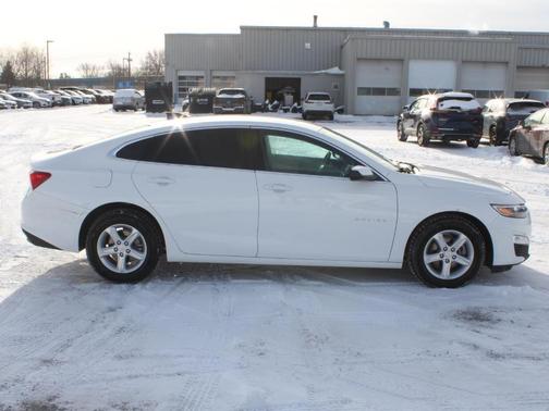 2025 Chevrolet Malibu 1LS