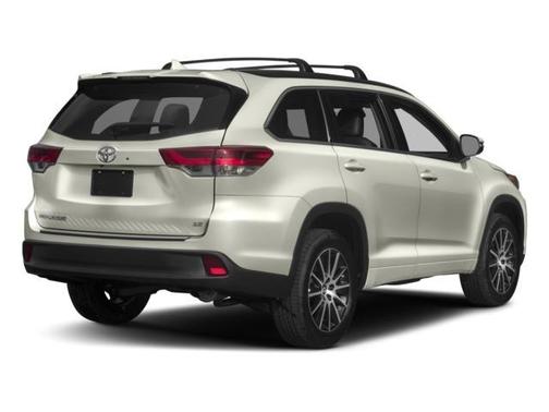 Celestial Silver Metallic 2018 Toyota Highlander XLE