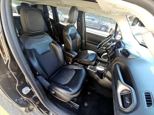 2017 Jeep Renegade Trailhawk