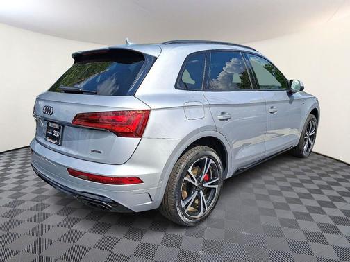 2025 Audi Q5 45 S line Prestige