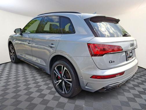2025 Audi Q5 45 S line Prestige