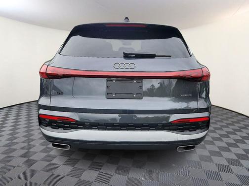 2025 Audi Q5 Premium