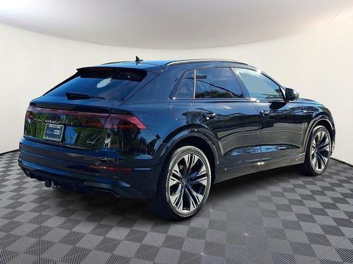 Mythos Black Metallic 2026 Audi Q8 55 Premium Plus