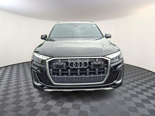 2025 Audi Q7 55 Prestige