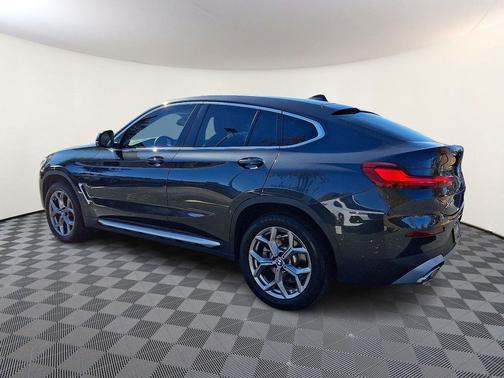 2024 BMW X4 xDrive30i