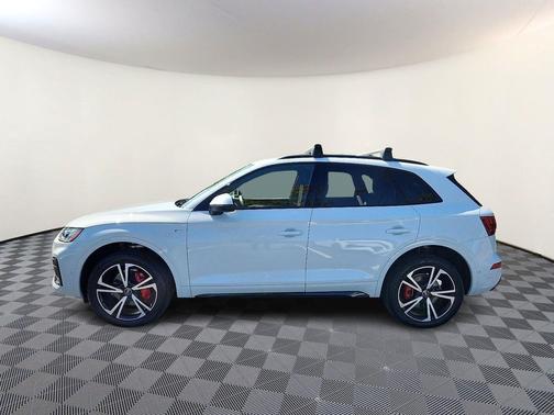 2025 Audi Q5 45 S line Prestige