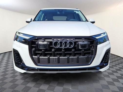 2026 Audi Q7 45 Premium