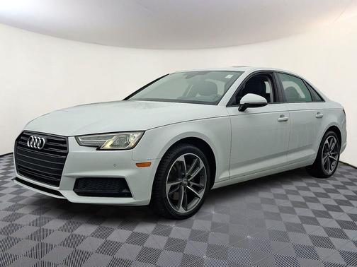 2019 Audi A4 40 Titanium Premium