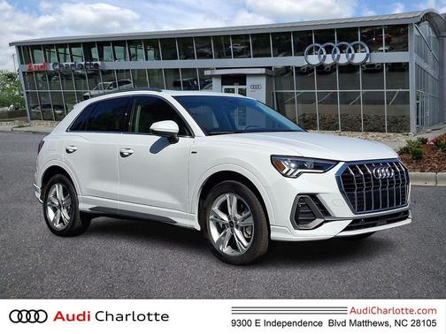 Glacier White Metallic 2023 Audi Q3 Premium 45 TFSI S line quattro Tiptronic