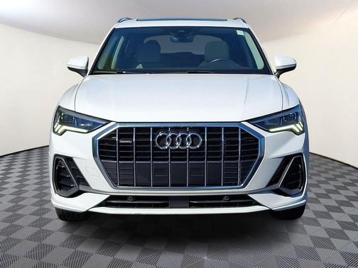 Glacier White Metallic 2023 Audi Q3 Premium 45 TFSI S line quattro Tiptronic