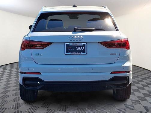 Glacier White Metallic 2023 Audi Q3 Premium 45 TFSI S line quattro Tiptronic