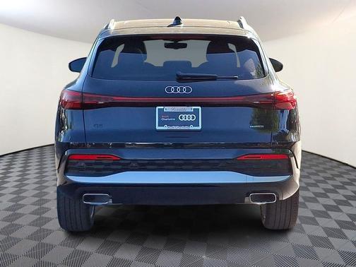 Mythos Black Metallic 2026 Audi Q5 Premium Plus