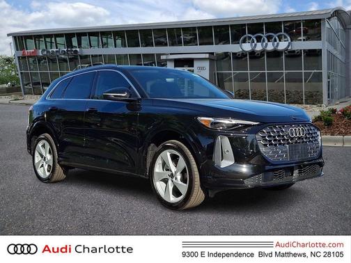 Mythos Black Metallic 2026 Audi Q5 Premium Plus