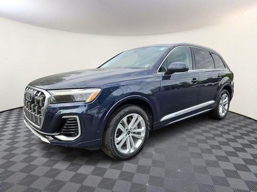 2025 Audi Q7 55 Premium Plus