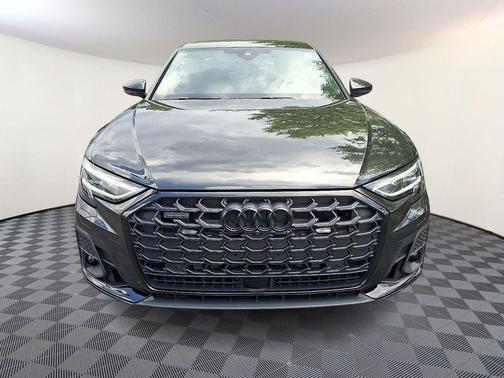 2022 Audi A8 L 55 TFSI quattro Tiptronic