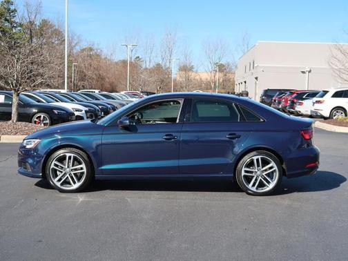 Photo 5 of 45 of 2020 Audi A3 2.0T Premium