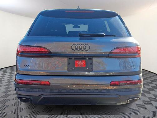 2026 Audi Q7 45 Premium Plus