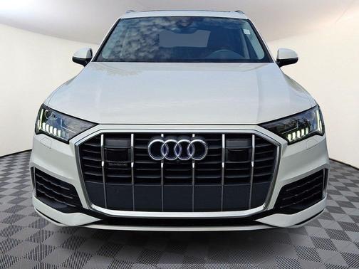 Carrara White 2023 Audi Q7 55 Premium