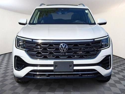 Opal White Pearl 2024 Volkswagen Atlas 2.0T SEL Premium R-Line 4MOTION