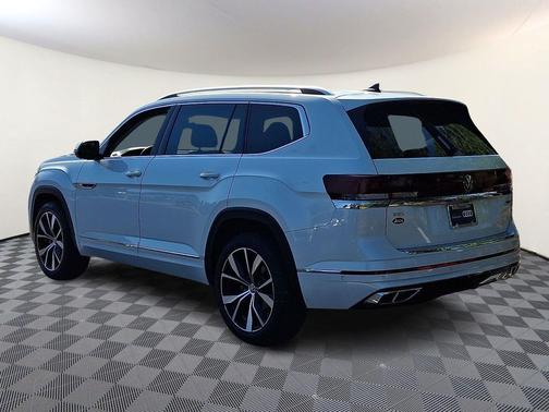 Opal White Pearl 2024 Volkswagen Atlas 2.0T SEL Premium R-Line 4MOTION