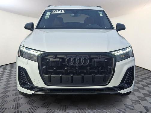2025 Audi Q7 55 Prestige