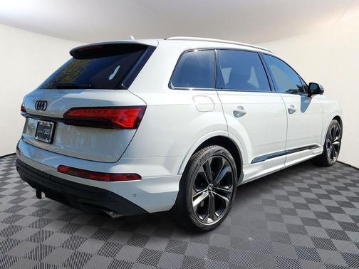 2025 Audi Q7 55 Prestige