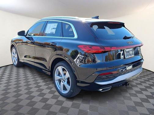 2025 Audi Q5 Prestige TFSI quattro S tronic