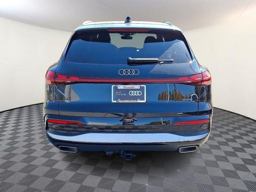 2025 Audi Q5 Prestige TFSI quattro S tronic