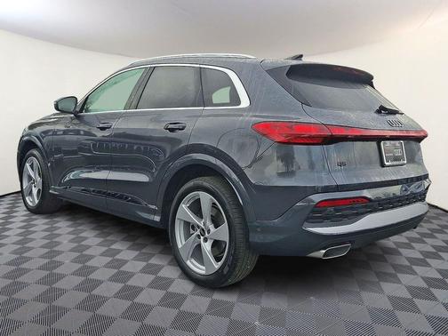 2025 Audi Q5 Prestige TFSI quattro S tronic