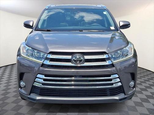 2017 Toyota Highlander Limited