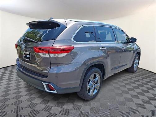 2017 Toyota Highlander Limited