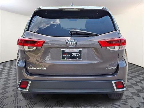2017 Toyota Highlander Limited