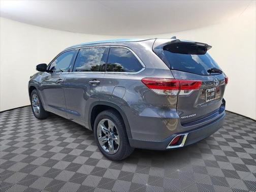 2017 Toyota Highlander Limited