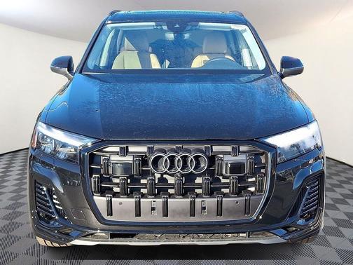 2026 Audi Q7 55 Premium Plus