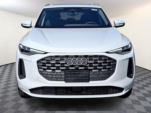Glacier White Metallic 2026 Audi Q5 Premium Plus