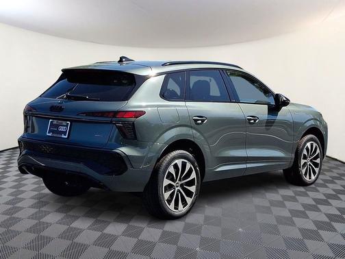 Sage Green Metallic 2026 Audi Q3 TFSI quattro S tronic