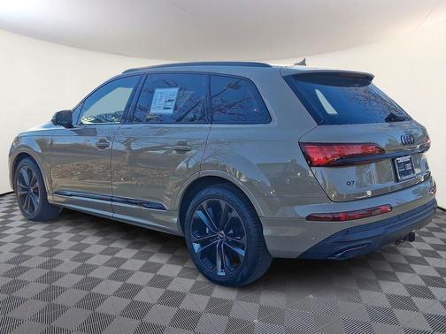 2025 Audi Q7 55 Prestige
